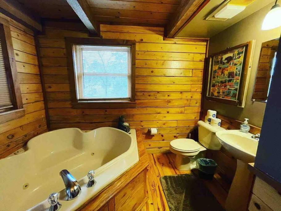 The Loft At Bear Mountain Log Cabins ยูเรกาสปริงส์ ภายนอก รูปภาพ